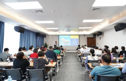 桂品出海正当时 专家汇聚中国-东盟经贸中心，共谋经济贸易咨询新篇章
